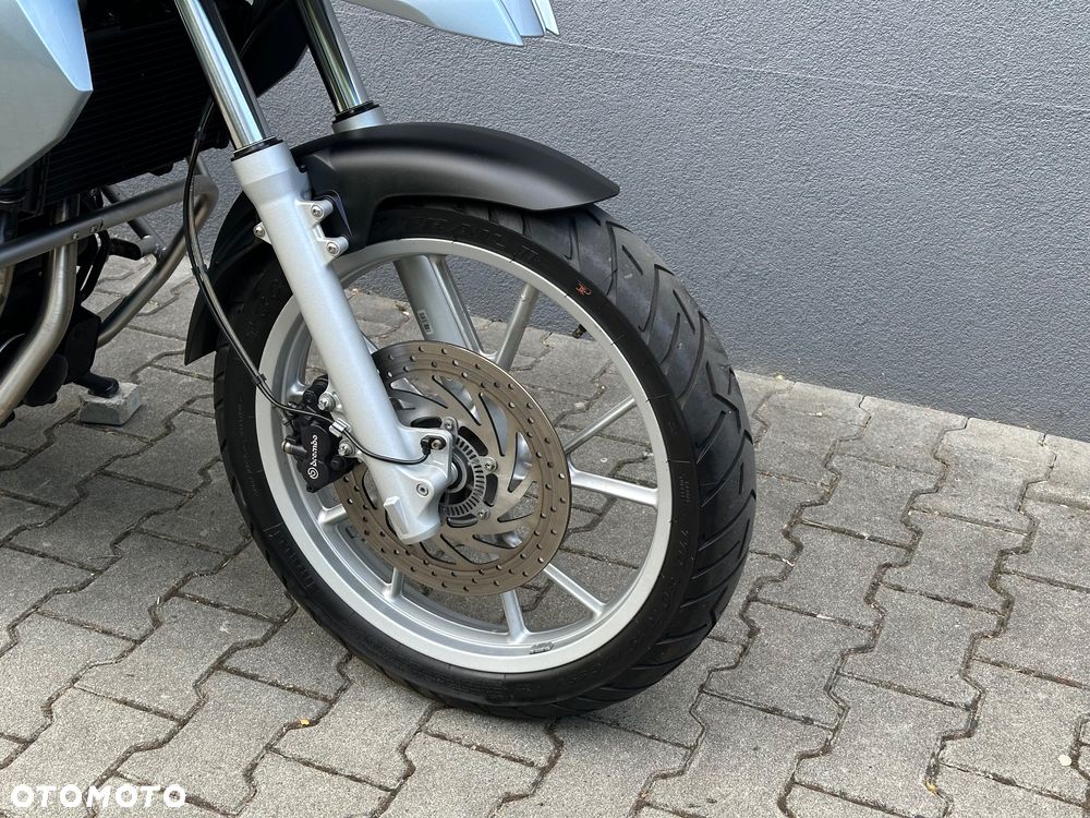 BMW F - 28