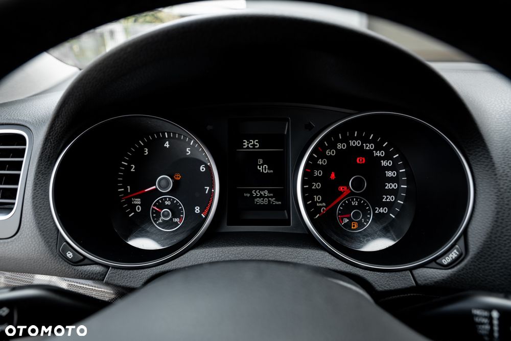 Volkswagen Golf 1.6 Comfortline - 29