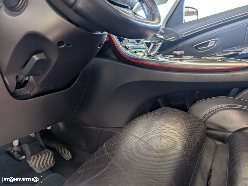 Renault Espace 1.6 dCi Initiale Paris EDC - 11