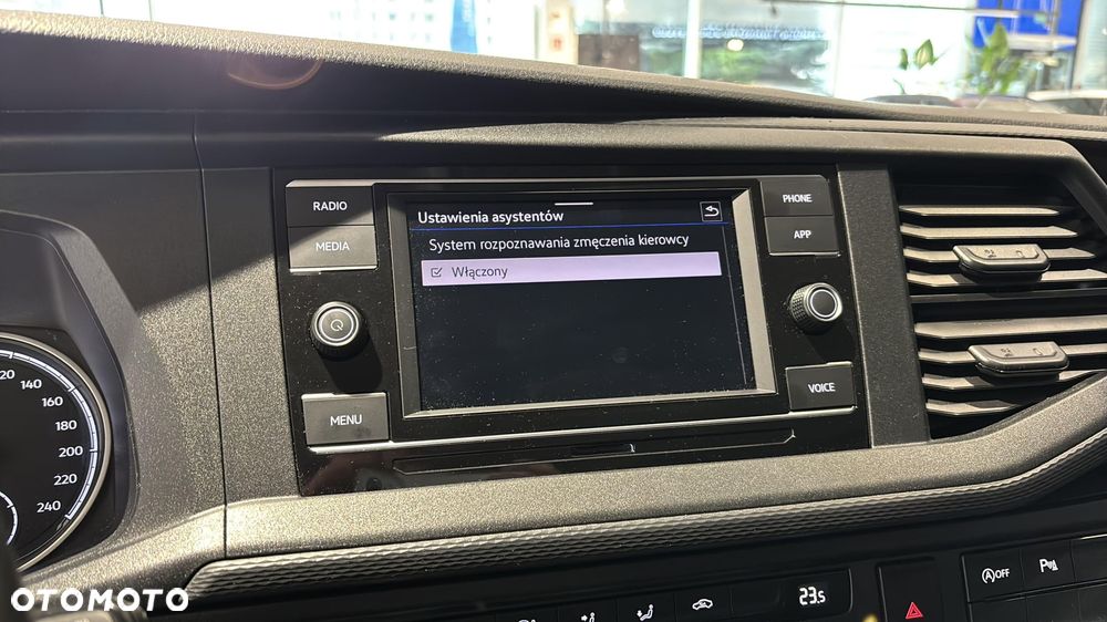 Volkswagen Caravelle 2.0 TDI L2 Trendline - 23