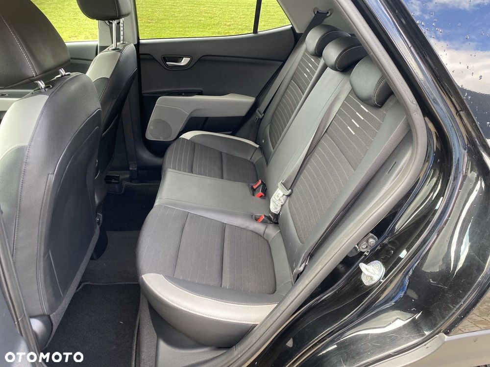 Kia Stonic - 13