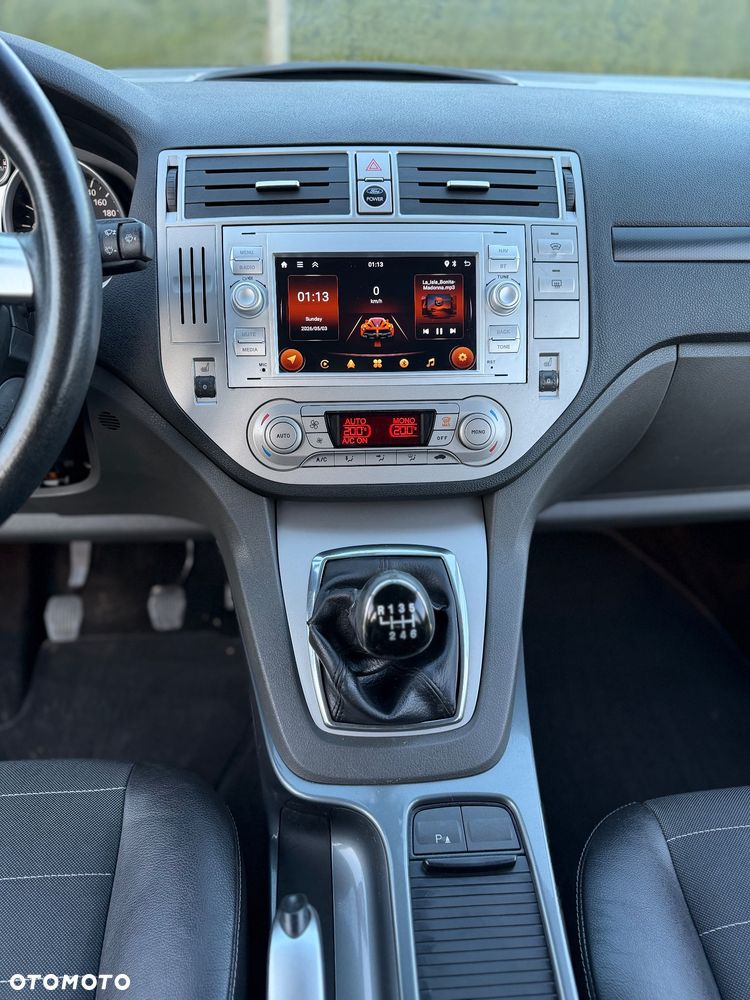 Ford Kuga 2.0 TDCi 4x4 Titanium - 40