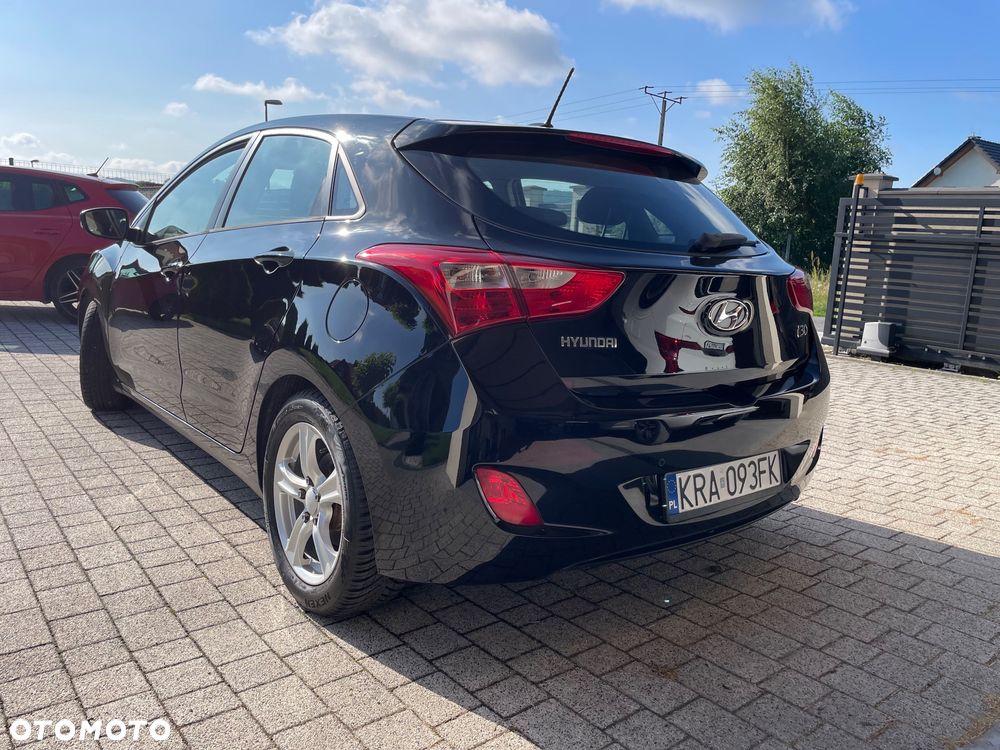 Hyundai i30 1.4 Premium - 11
