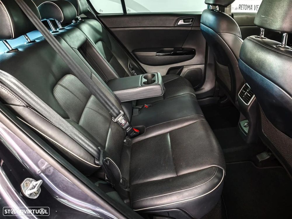 Kia Sportage 1.6 CRDI ISG SX - 24