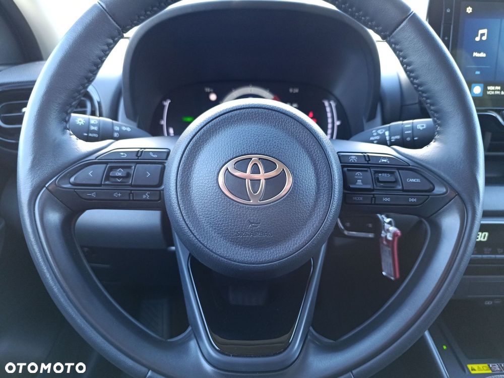 Toyota Yaris Hybrid 1.5 Style - 17