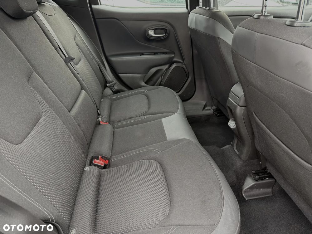 Jeep Renegade - 17