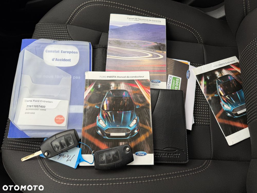Ford Fiesta 1.0 EcoBoost S&S TITANIUM - 31