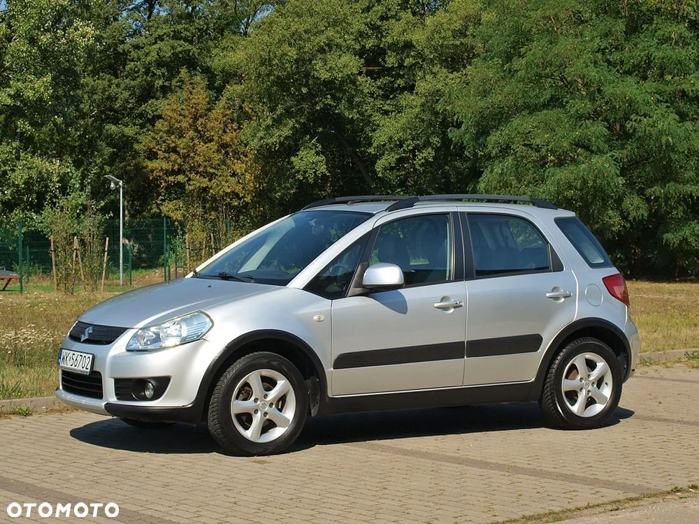 Suzuki SX4 1.6 GS / Premium - 11
