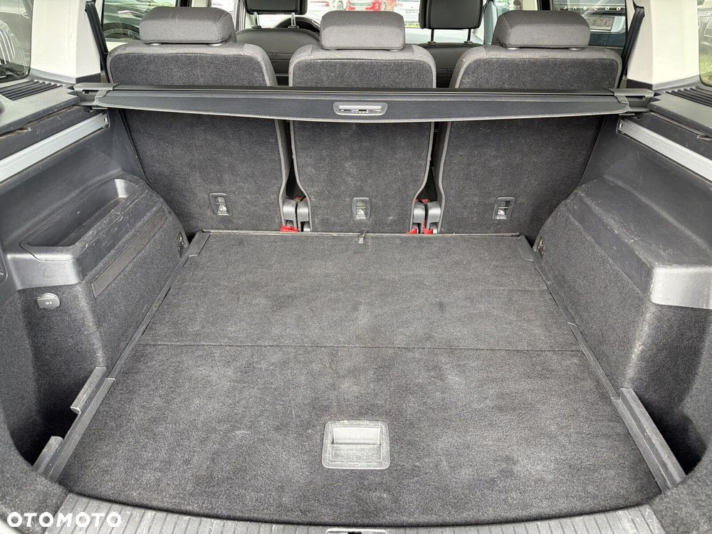 Volkswagen Touran 2.0 TDI BMT Comfortline DSG - 19