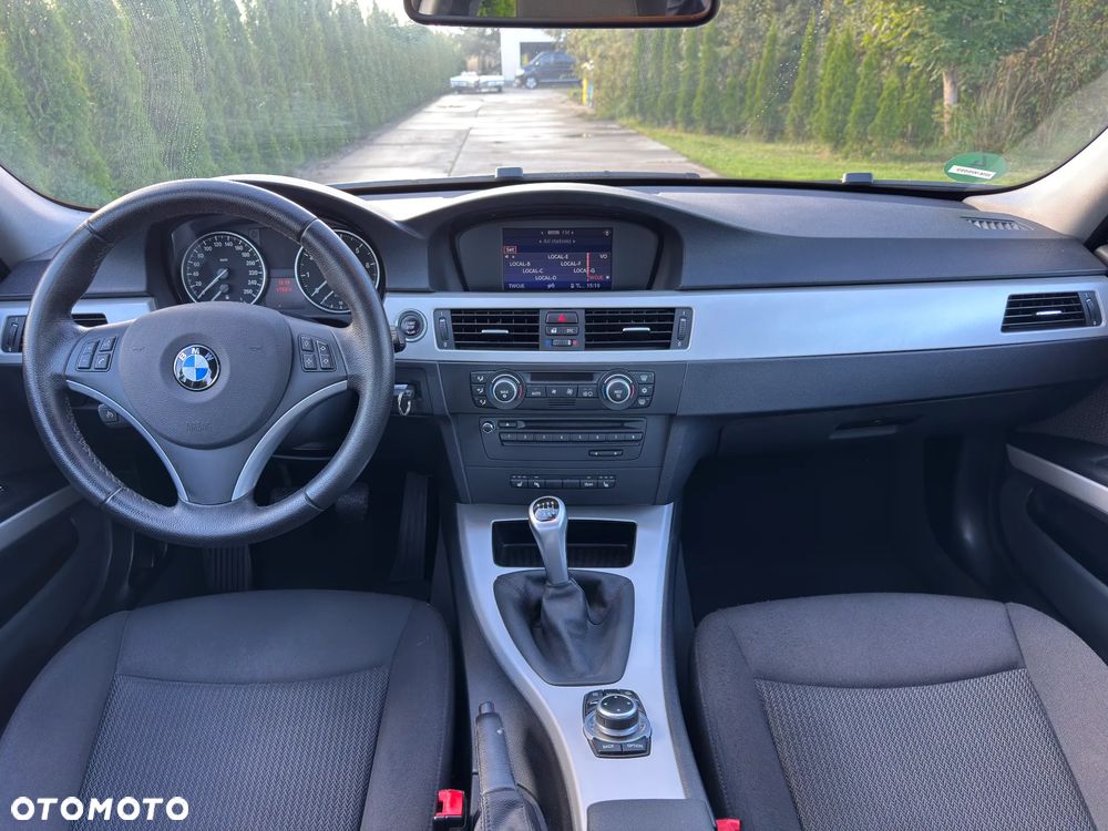BMW Seria 3 320i Edition Sport - 15