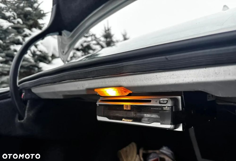 Mercedes-Benz CLK - 33