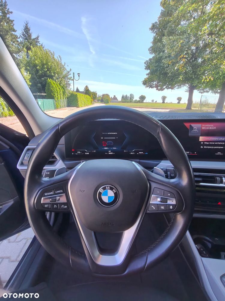 BMW Seria 3 318d Sport Line Shadow - 15