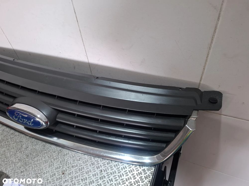 Grill atrapa Ford Kuga MK1 2012 rok nr 8V41R7081A - 2