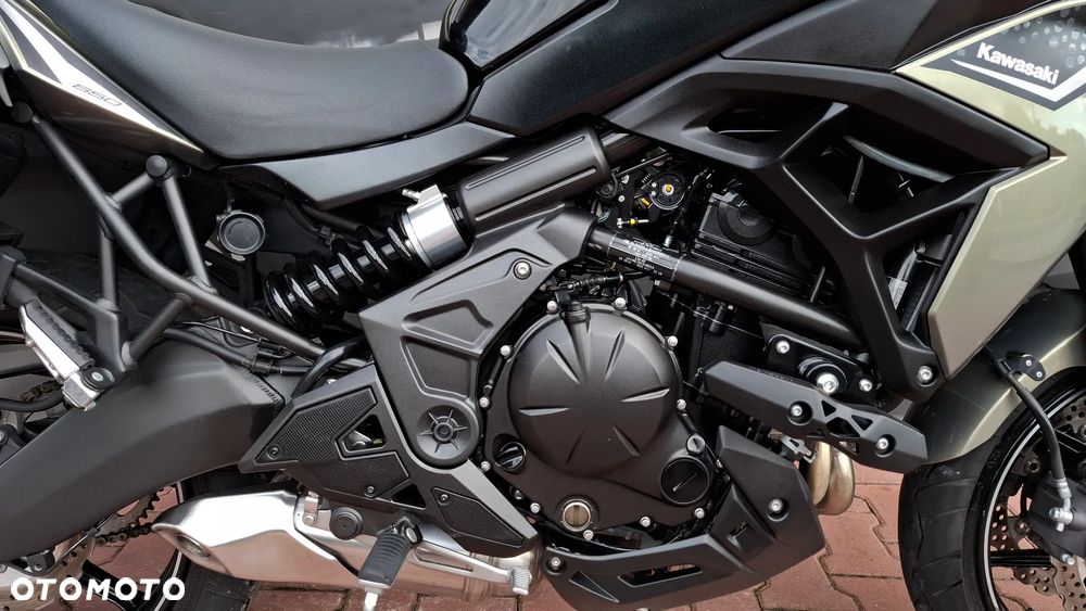Kawasaki Versys 650 - 11