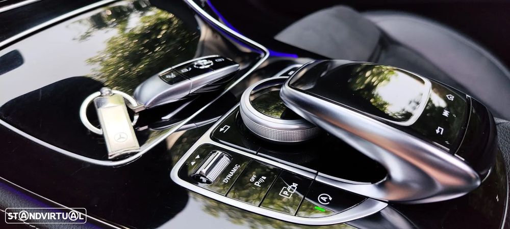 Mercedes-Benz E 220 d T 9G-TRONIC AMG Line - 12