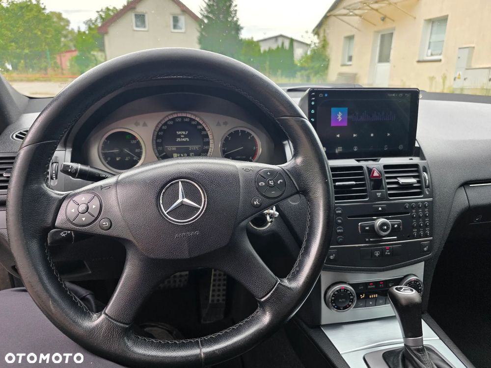 Mercedes-Benz Klasa C 320 CDI DPF 7G-TRONIC Avantgarde - 9