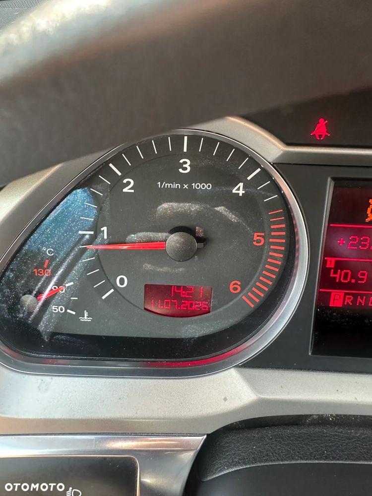 Audi A6 Avant 2.7 TDI multitronic - 13