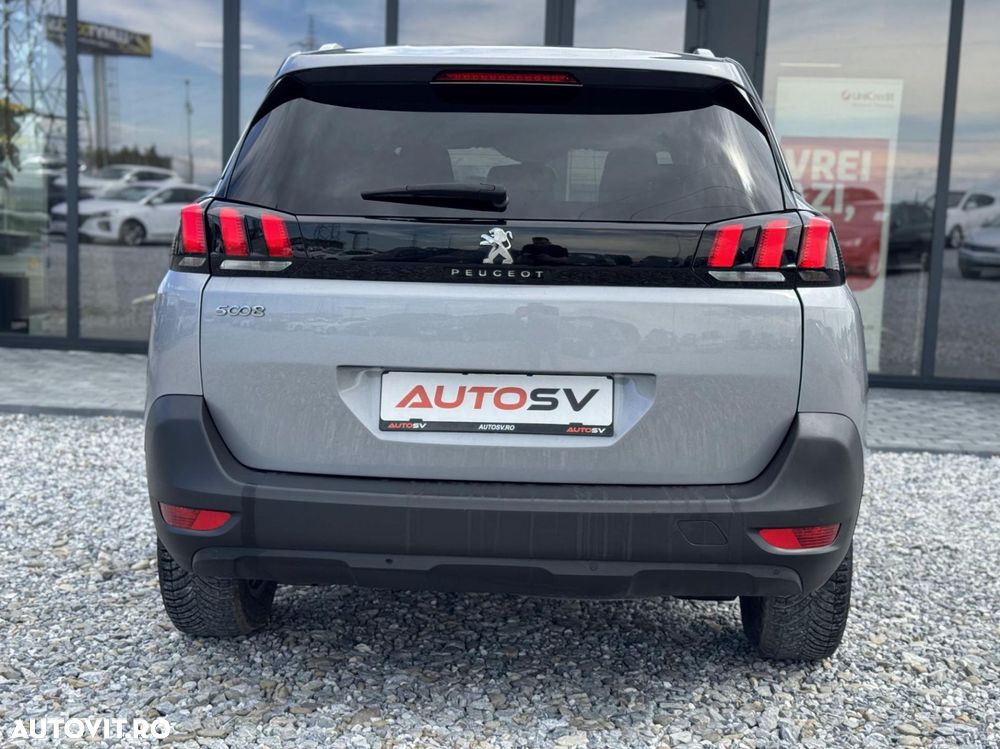 Peugeot 5008 - 13