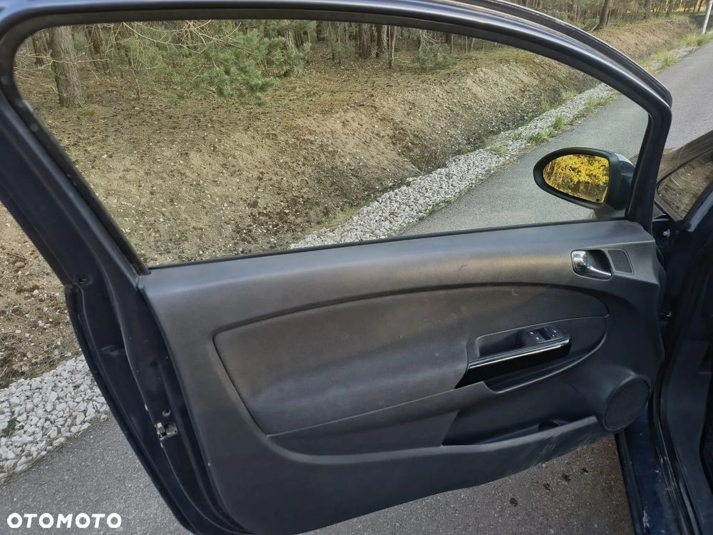 Opel Corsa 1.2 16V Enjoy - 12
