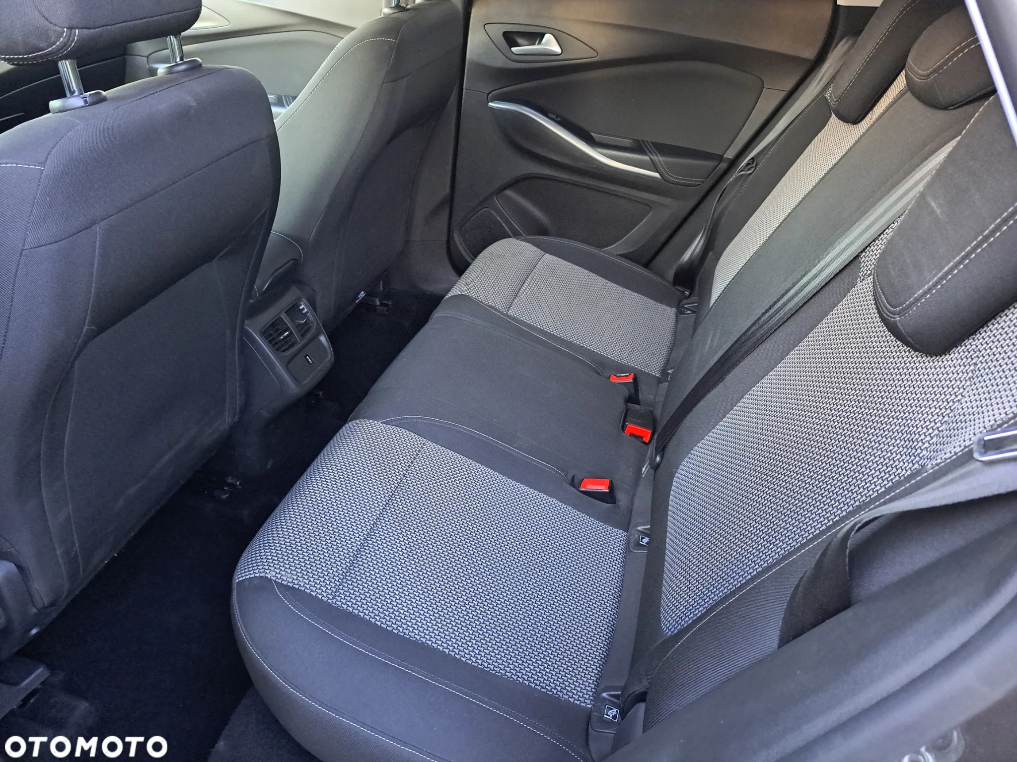 Opel Grandland X - 11