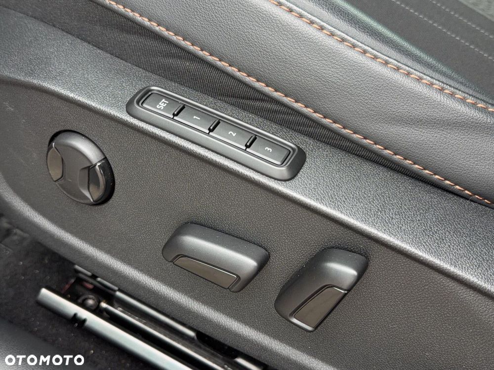 Cupra Formentor 1.4 e-Hybrid VZ DSG - 12