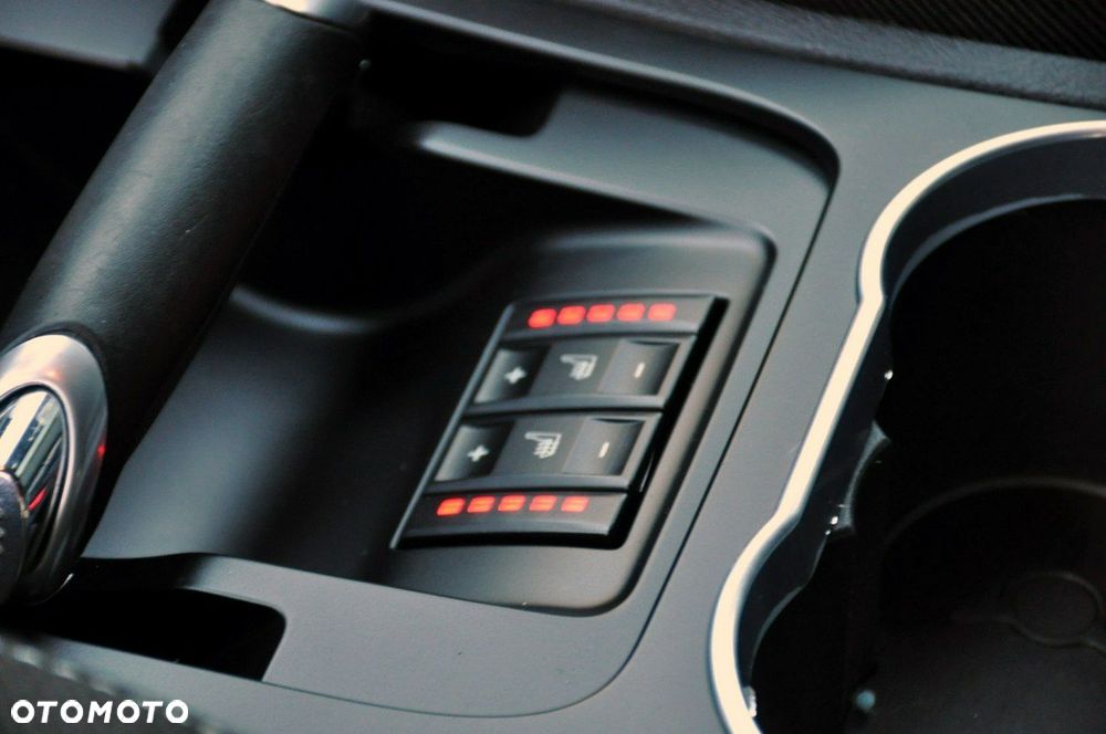 Ford S-Max - 34