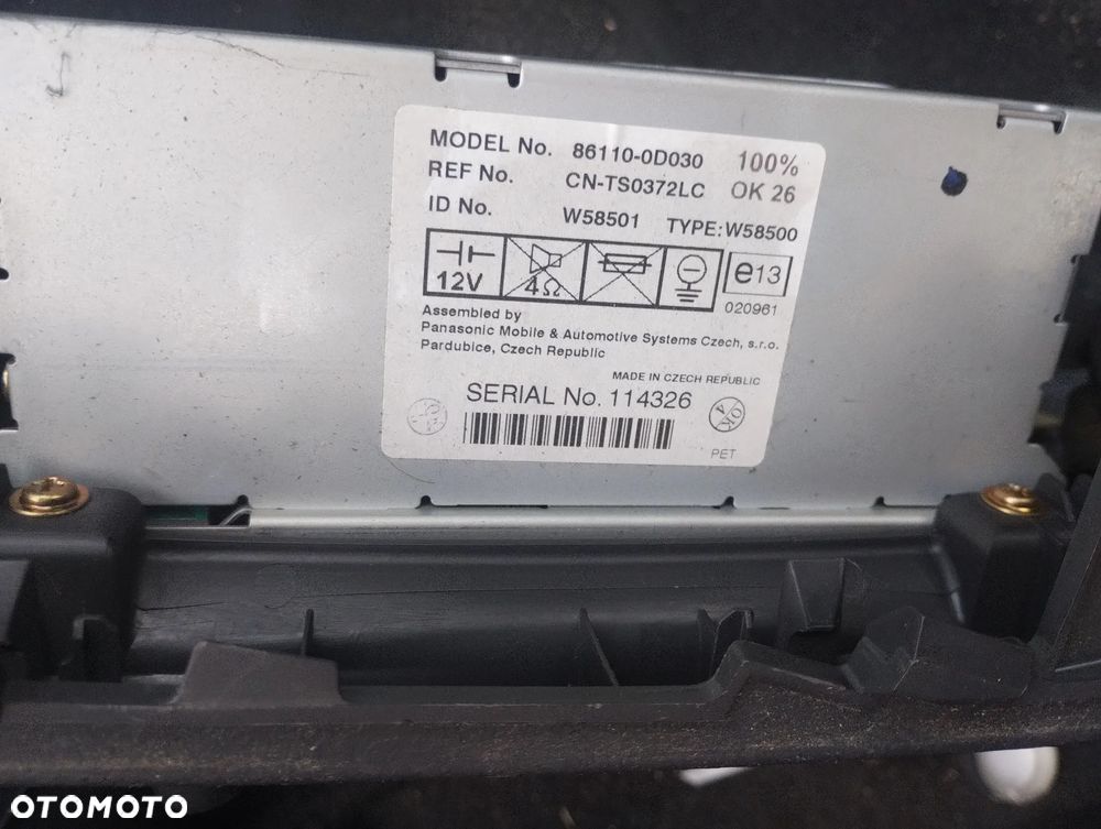 TOYOTA YARIS I LIFT 99-05 r. WYŚWIETLACZ RADIA 86110-0D030 + - 2
