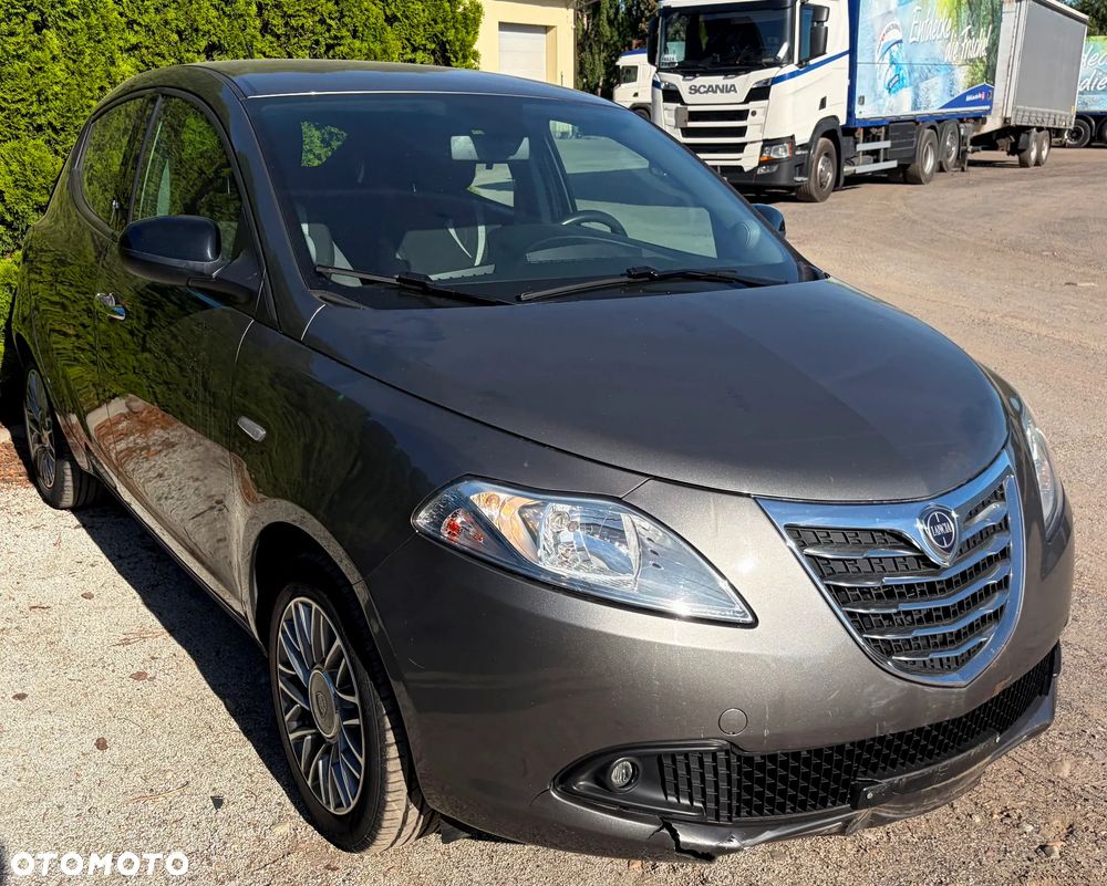 Lancia Ypsilon 1.2 8V Gold - 7