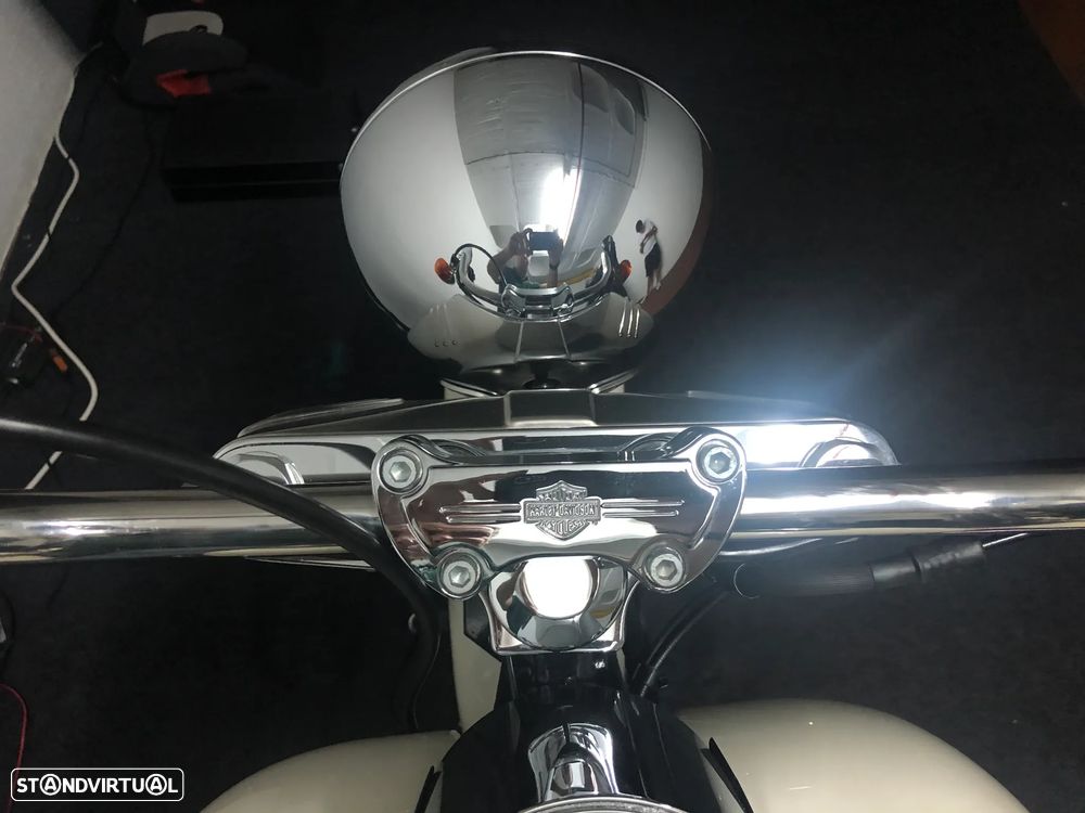 Harley-Davidson FLST FLSTN HERITAGE SOFTAIL NOSTALGIA - 18