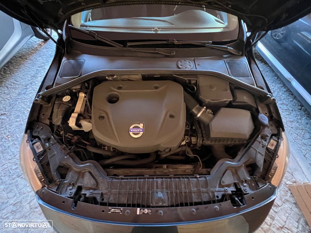 Volvo V60 2.0 D4 Momentum Geartronic - 10