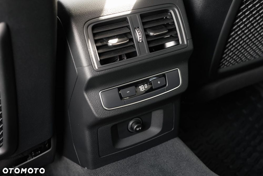 Audi Q5 40 TDI mHEV Quattro S Line S tronic - 34