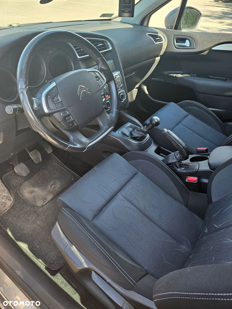 Citroën C4 HDi 90 Tendance - 11