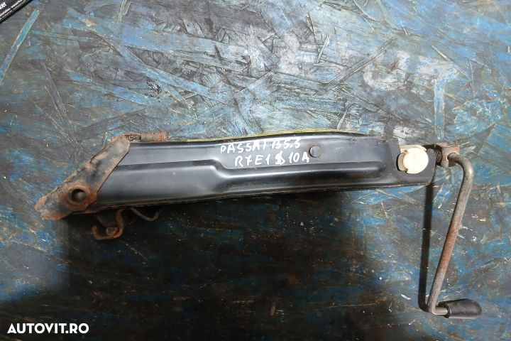 Cric 8A0011031F 8A0011031F Volkswagen VW Passat B5.5 [facelift] [2000 - 1