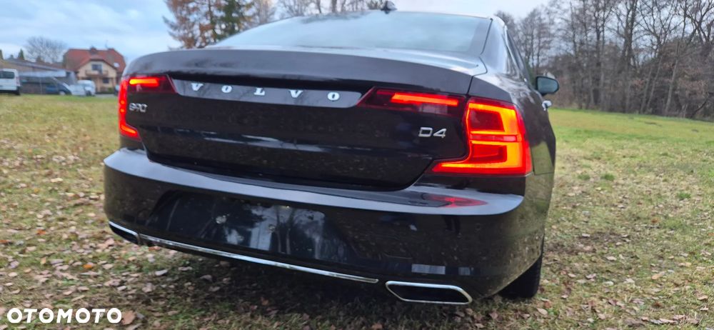 Volvo S90 D4 AWD Geartronic Momentum - 14