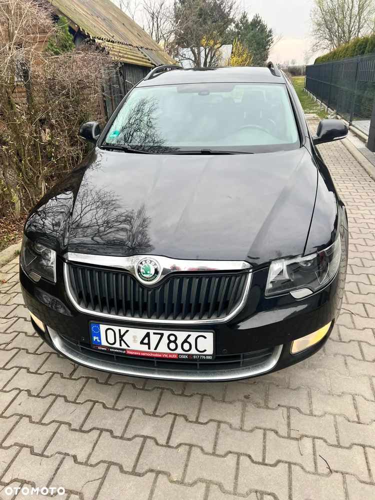 Skoda Superb 2.0 TDI DSG Elegance - 11