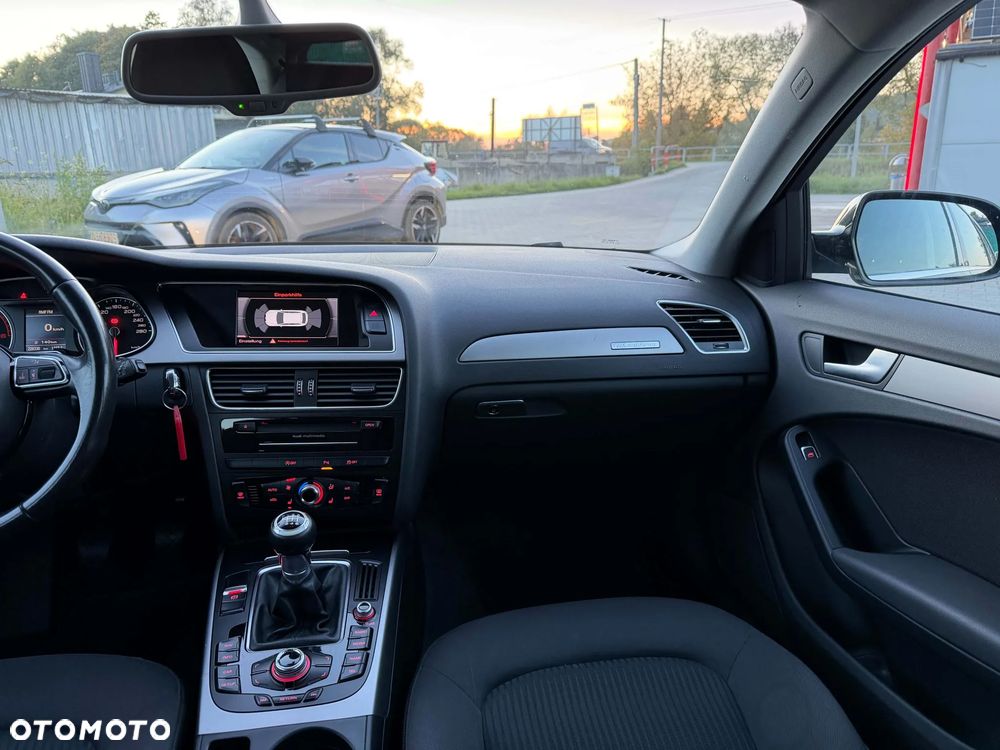 Audi A4 Avant 2.0 TDI DPF quattro Attraction - 22
