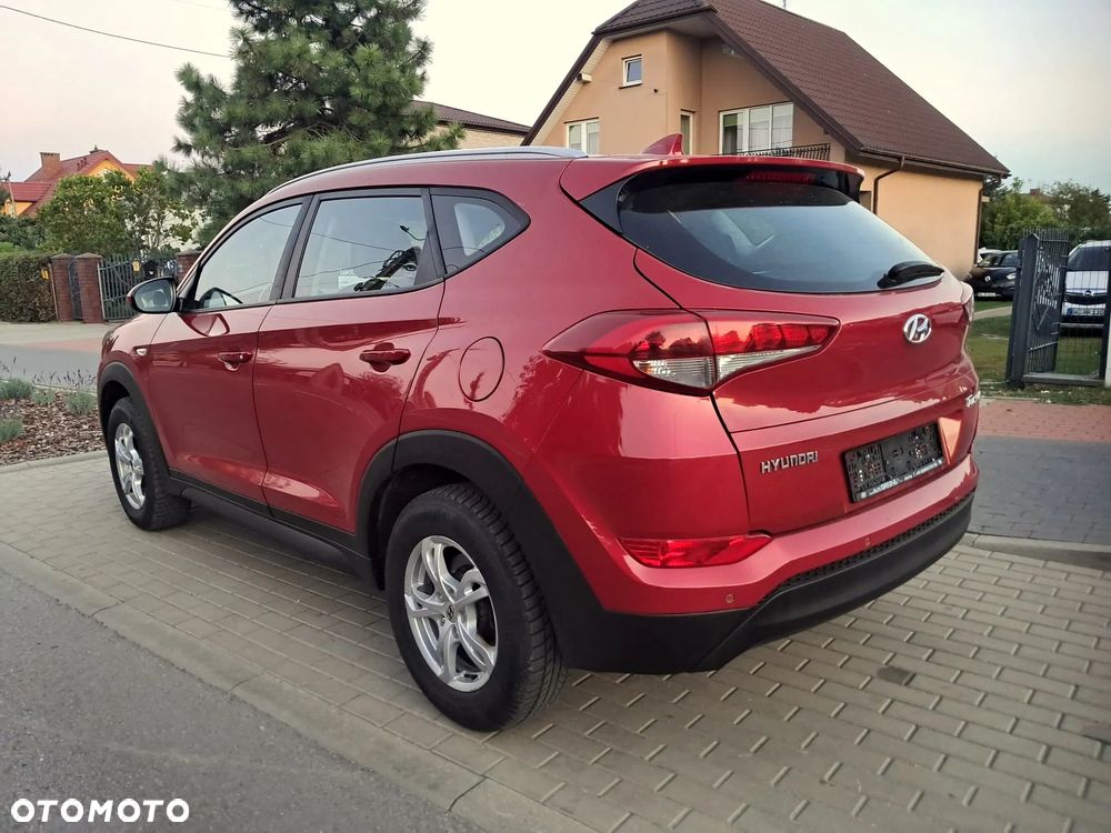 Hyundai Tucson blue 1.6 GDi 2WD Navi - 19