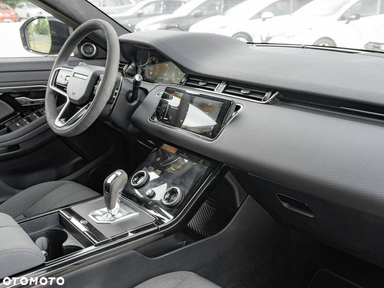 Land Rover Range Rover Evoque - 32