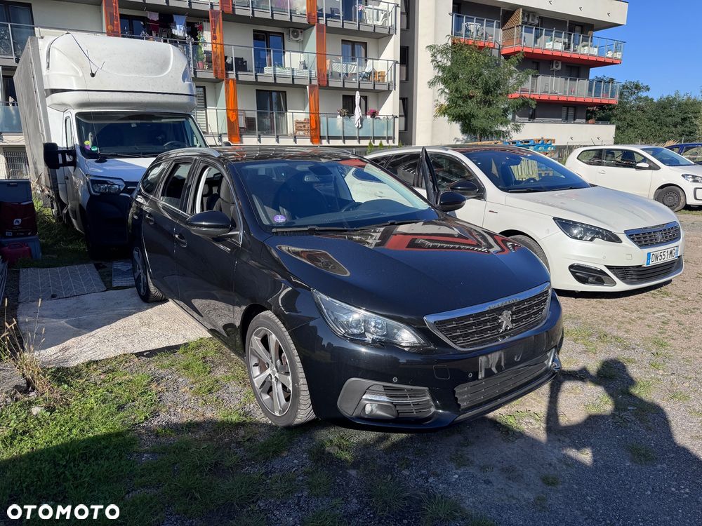 Peugeot 308 130 e-THP Stop & Start Allure - 3
