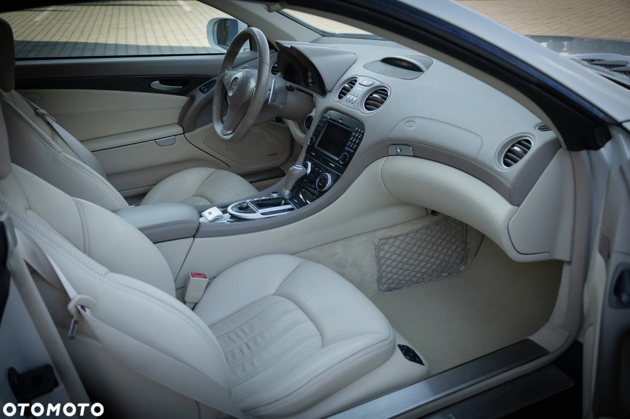 Mercedes-Benz SL 63 AMG - 18