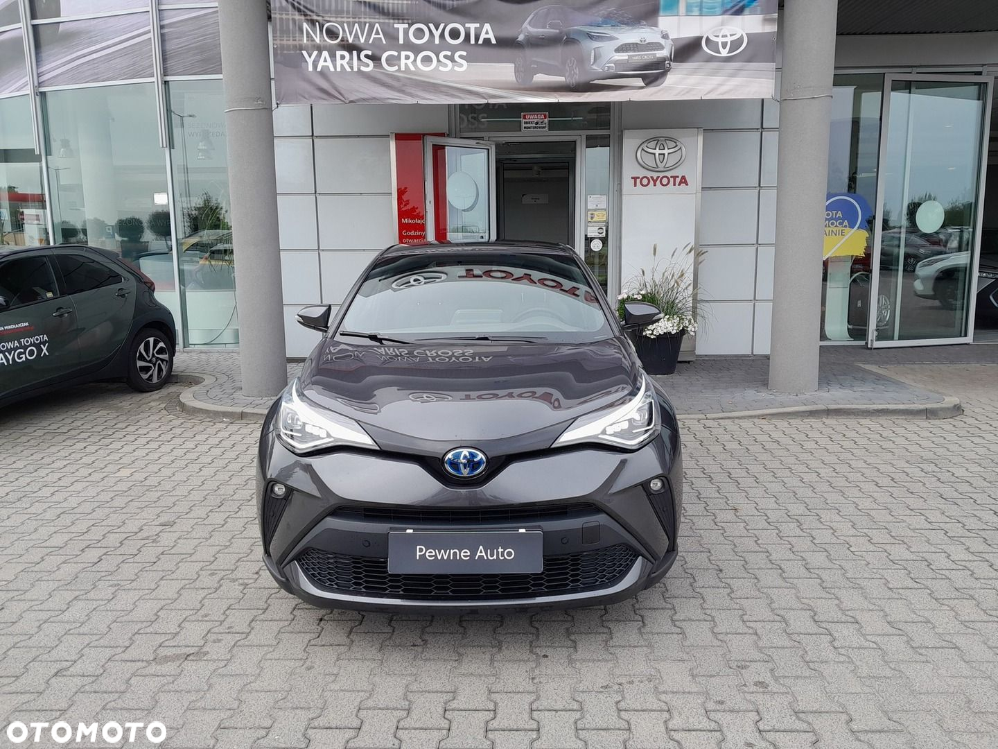Toyota C-HR - 11