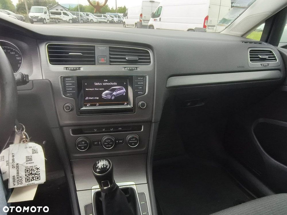 Volkswagen Golf - 19