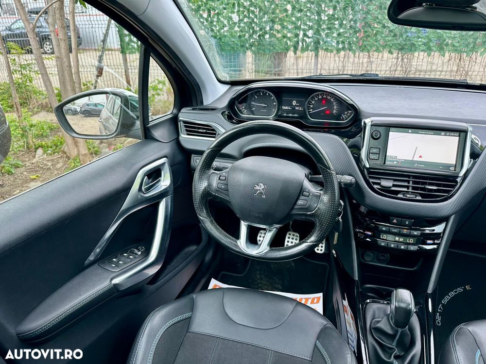 Peugeot 2008 - 11