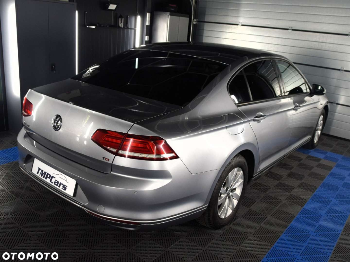 Volkswagen Passat - 37
