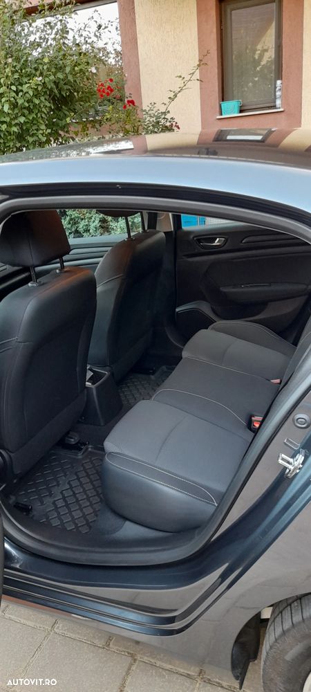 Renault Megane TCe 140 GPF Life - 23