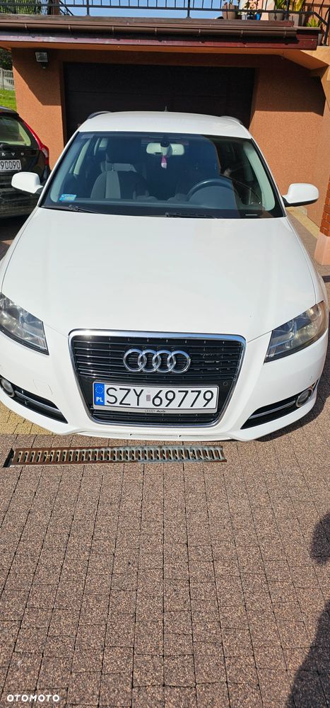 Audi A3 Sportback 1.6 TDI DPF Attraction - 4