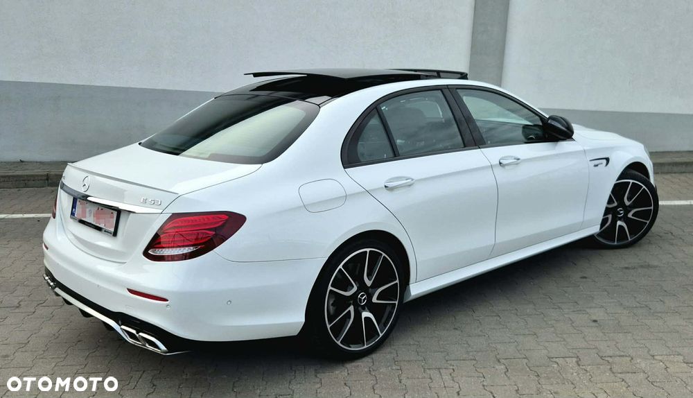 Mercedes-Benz Klasa E - 11