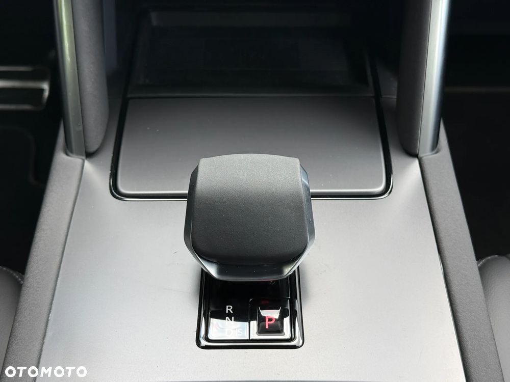 Land Rover Discovery Sport 2.0 D200 mHEV Dynamic SE - 13