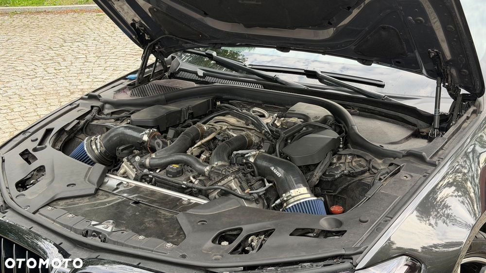 BMW Seria 5 M550i xDrive sport - 4