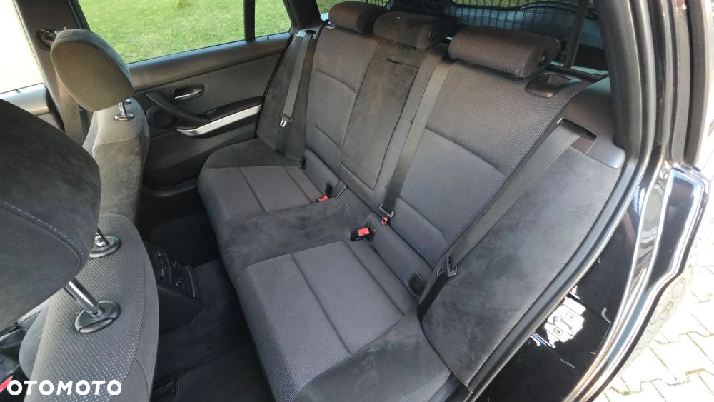 BMW Seria 3 320d - 17